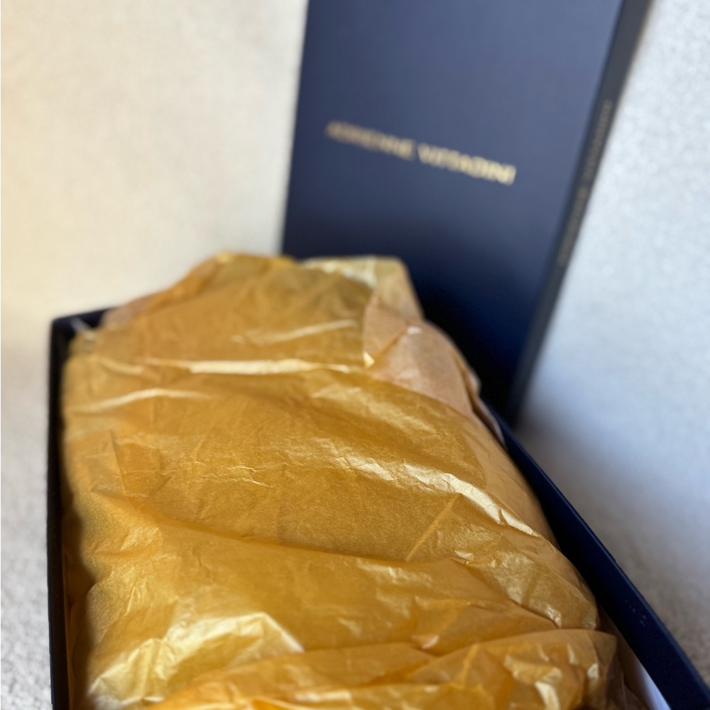Adrienne Vittadini Gold Wedge Sandals NEW in Box - Picture 10 of 13
